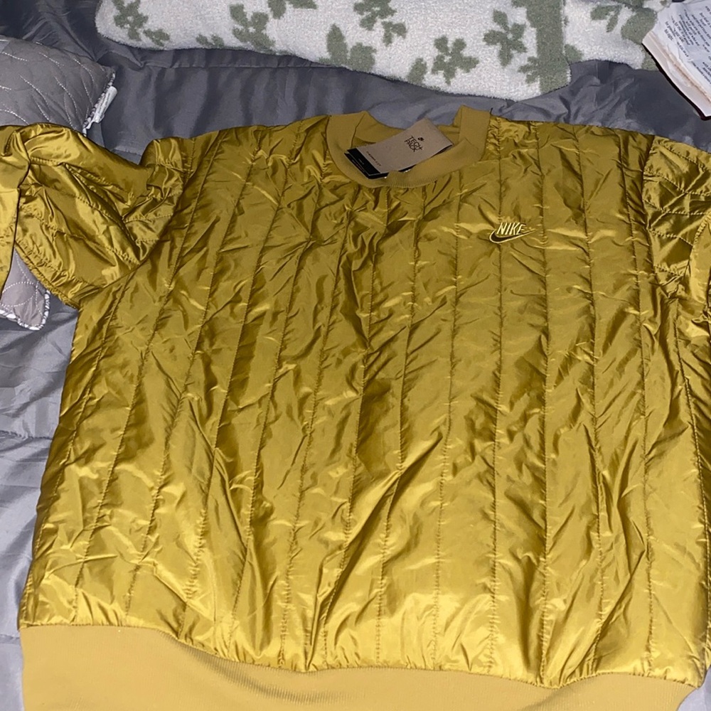 Nike thermal fit sweater